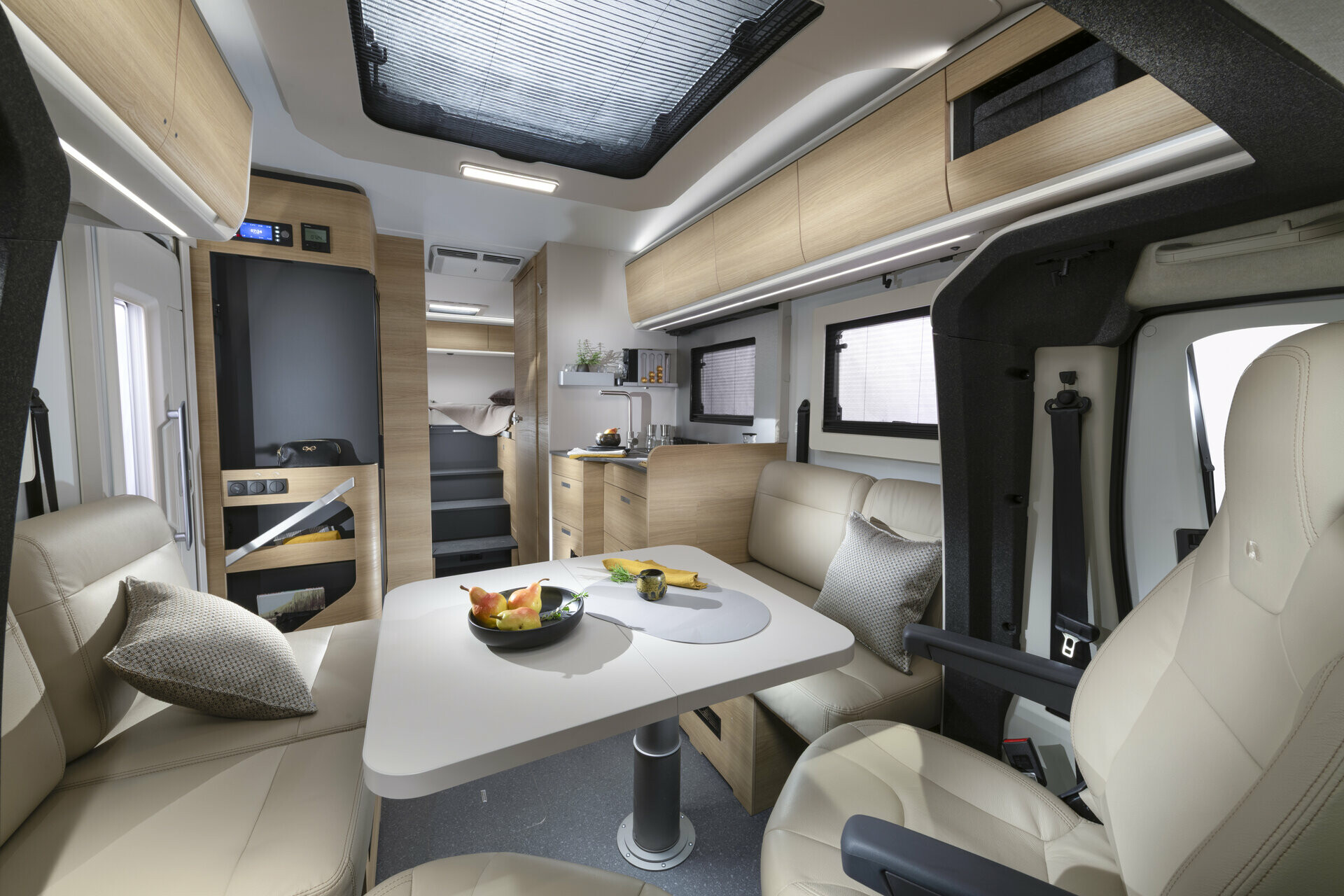 Adria Coral Select 670 DL - notranjost