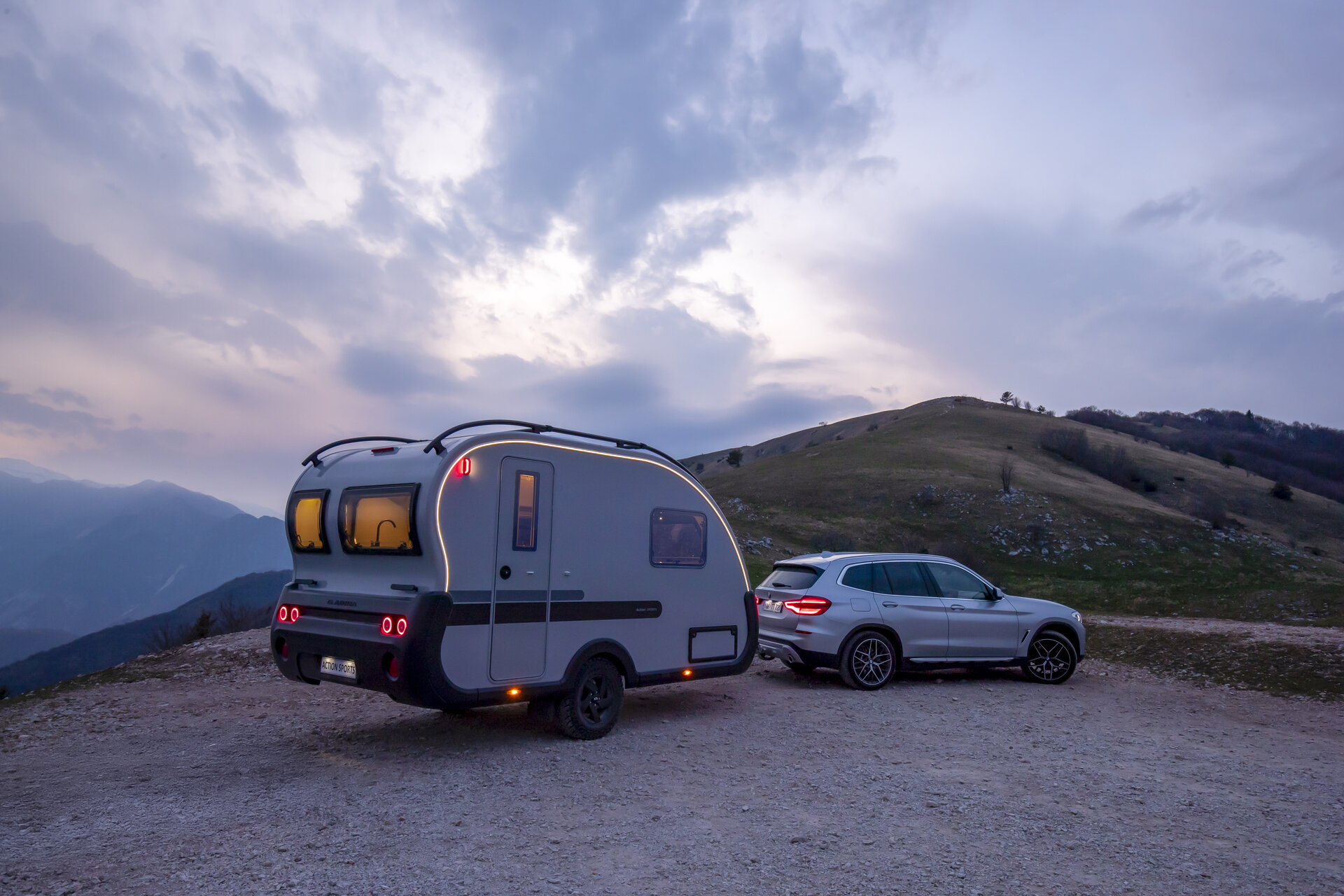 Zunanjost Adriine prikolice Action Sports