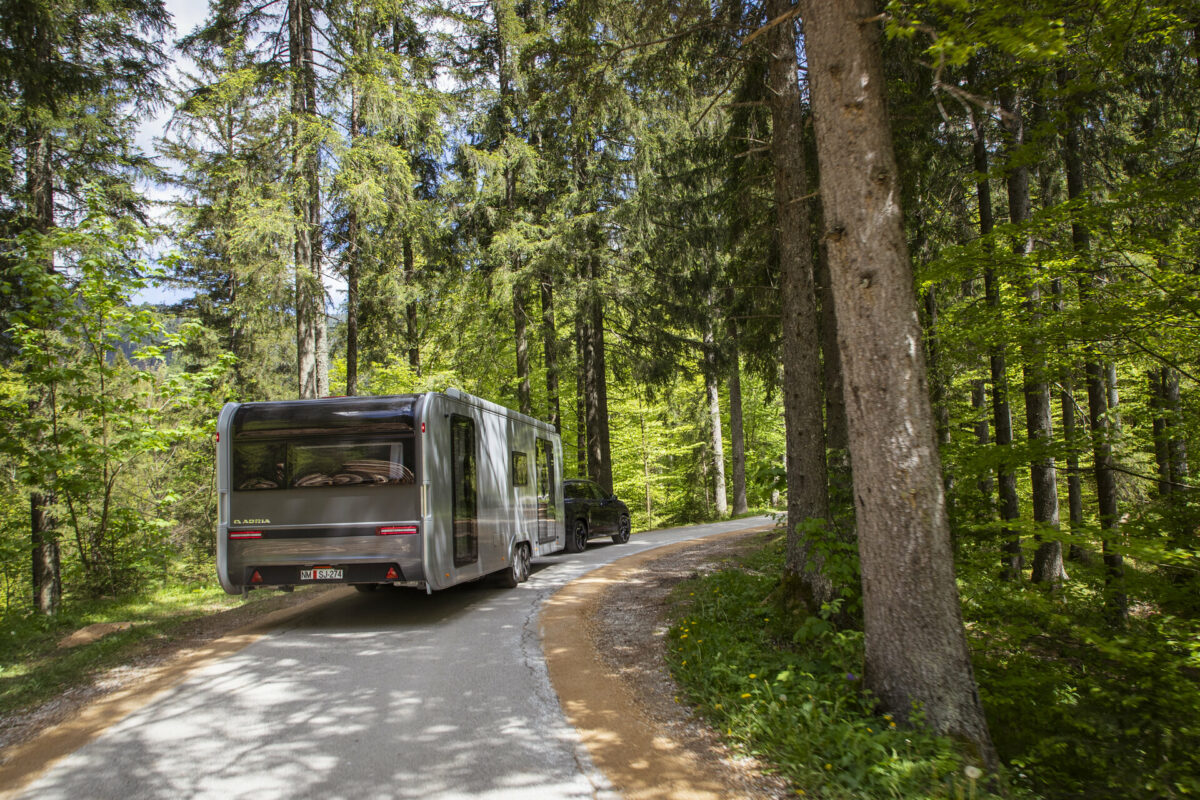 Zunanjost prikolice Adria Astella